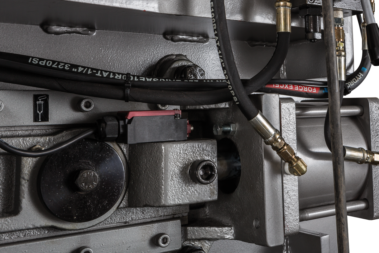 JET HBS-2028DAS Полуавтоматический ленточнопильный станок с гидравлическим прижимом для пакетной резки